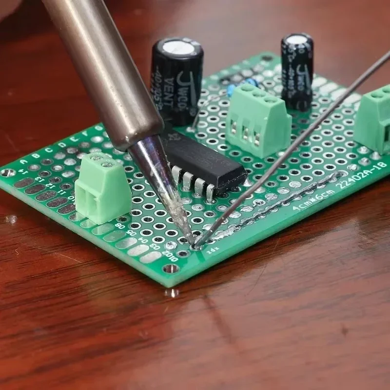 العالمي PCB الدائرة Protoboard - مراجعة Diy Electronics Breadboard وسعره