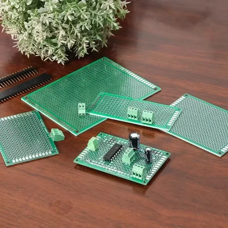 العالمي PCB الدائرة Protoboard - مراجعة Diy Electronics Breadboard وسعره