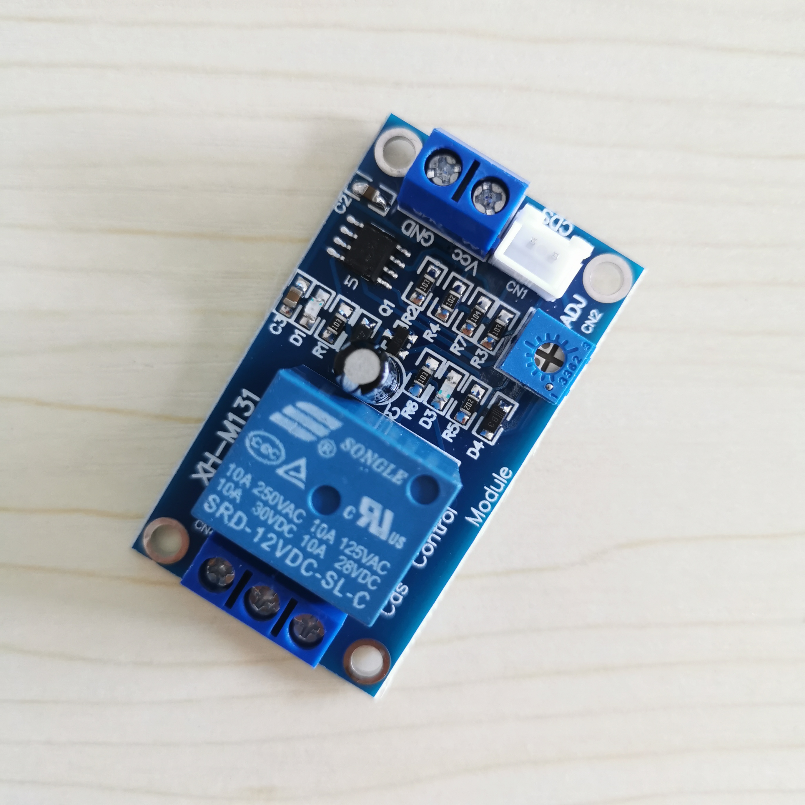 كاشف المياه 5 فولت 12 فولت ، و - مراجعة Relay Module 5V وسعره